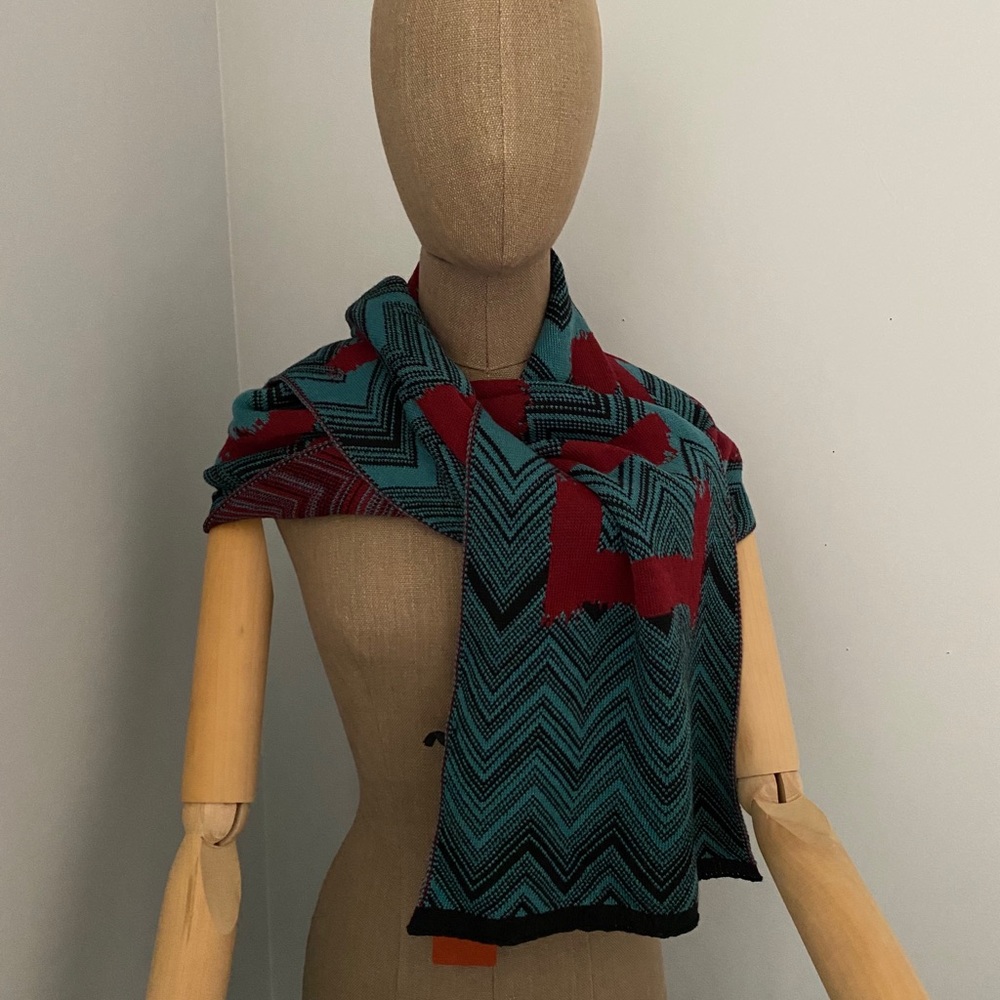 BRAND NEW Missoni Scarf